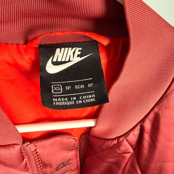 Nike Air Diamond Quilted Satin Jacket in Bold Red - Picture 4 of 4